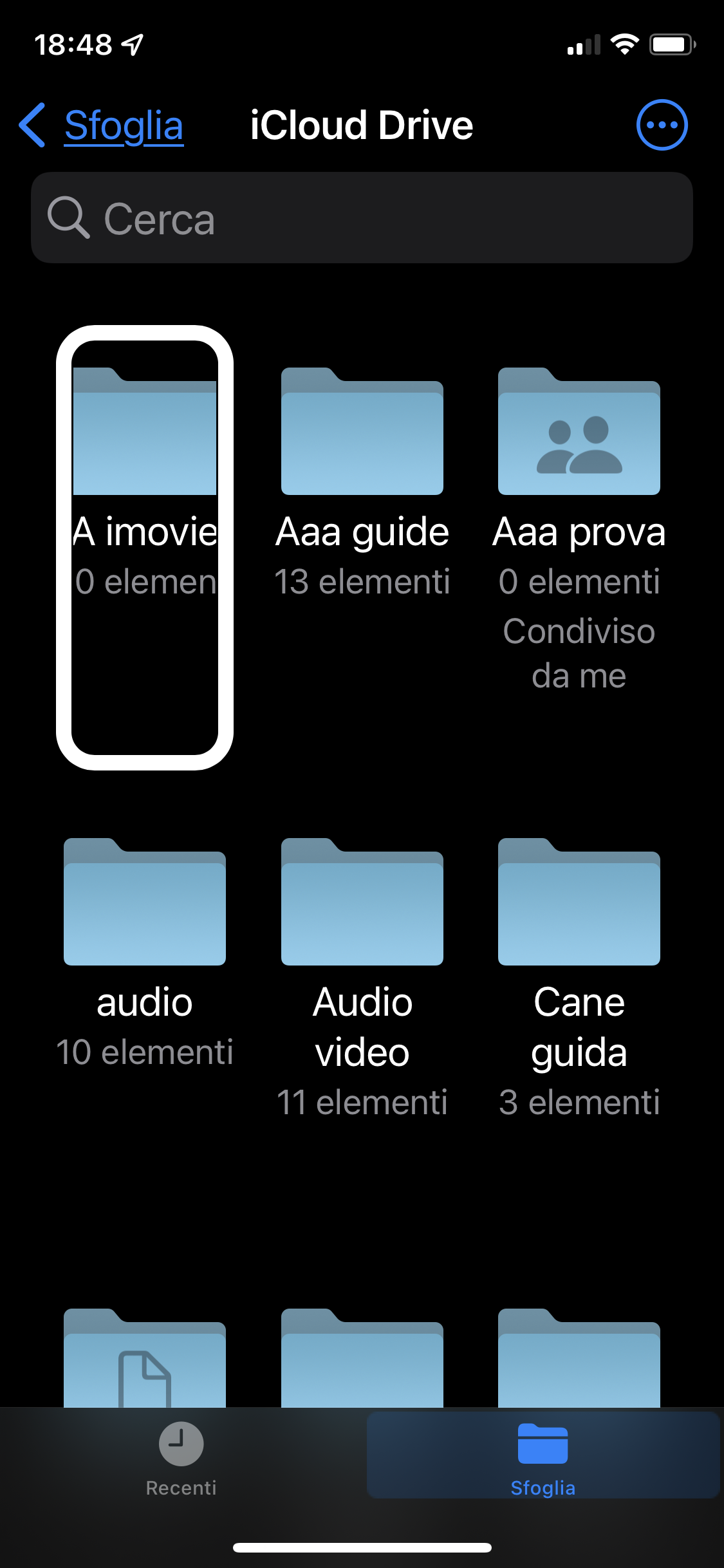 nell’immagine uno screenshot dell’iPhone aperta sull’applicazione file e iCloud drive