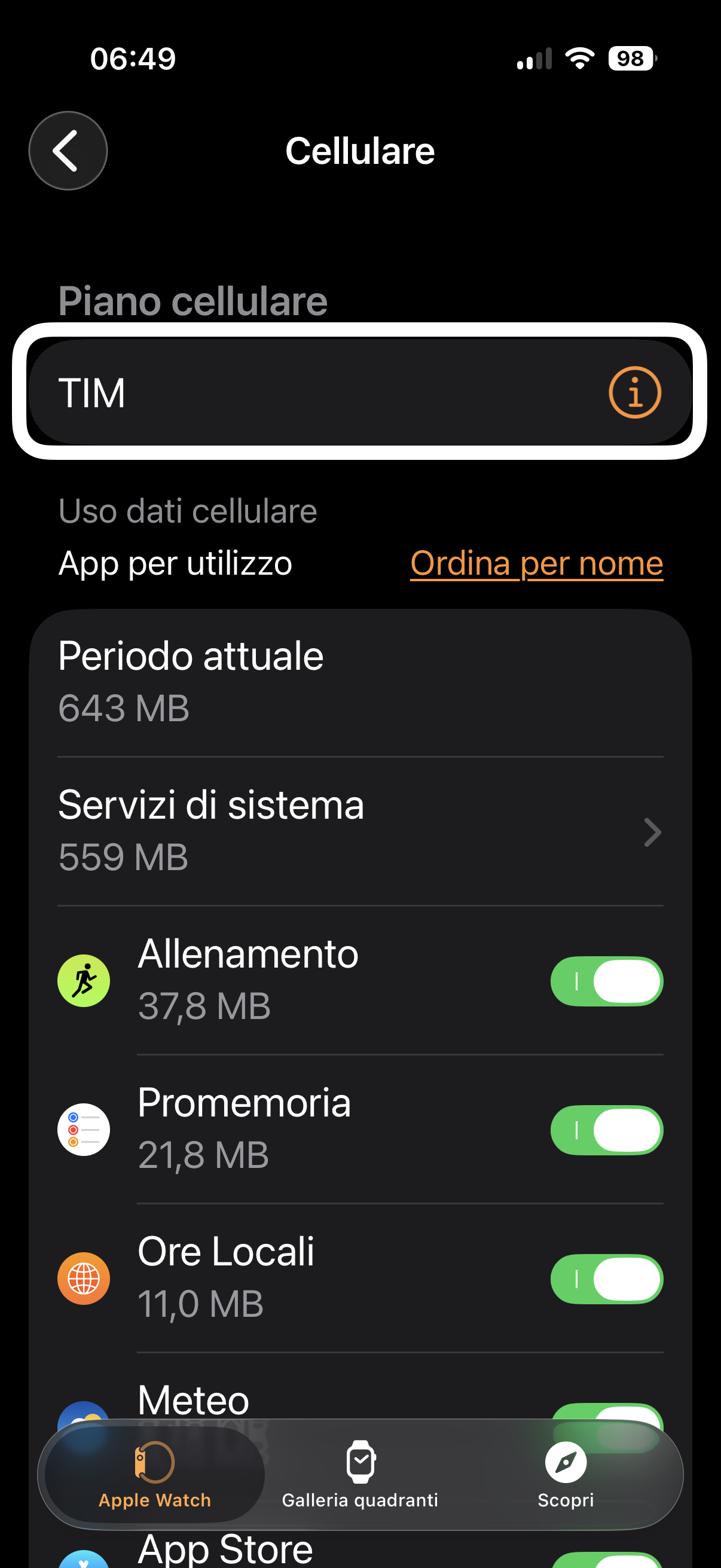 nell’immagine uno screenshot dell’iPhone aperto nell’applicazione Watch del nostro iPhone per inserire i dati cellulare